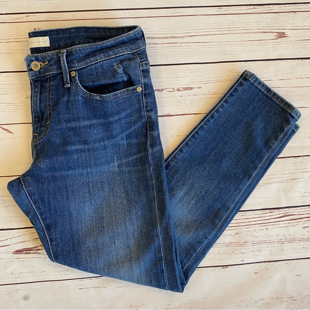 Levi Mid Rise Skinny Jeans Size 6 Short